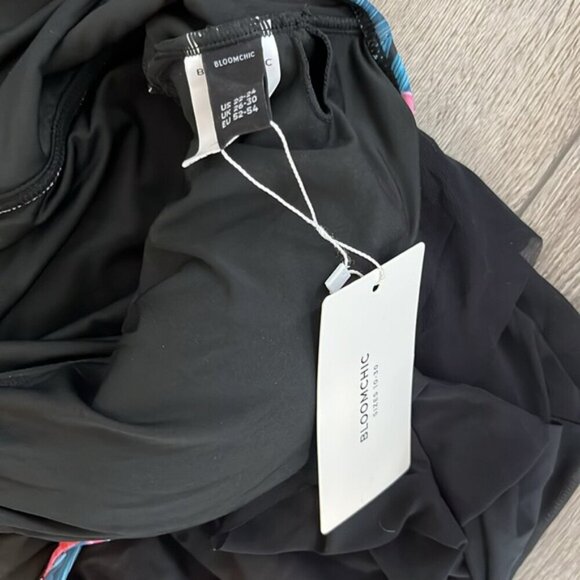 BloomChic one piece swimsuit size 22 - Picture 5 of 8